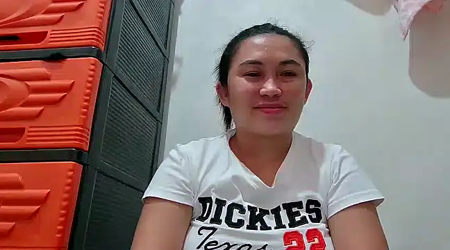 LalaiAsian online show from 03.02.25