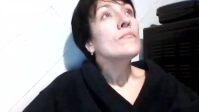 SunnyAmorre online show from 10.19.25