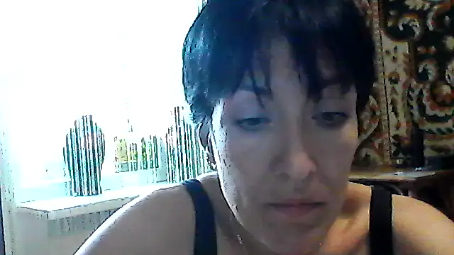 Snapshot of SunnyAmorre chatting on 06.13.26 SunnyAmorre online show from 06.13.26