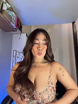 Snapshot of AsianMilfSheryl chatting on 02.25.26 AsianMilfSheryl online show from 02.25.26