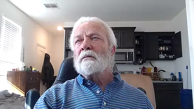 Snapshot of rockpoint69 chatting on 01.01.25 rockpoint69 online show from 01.01.25