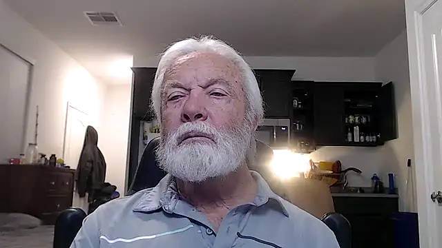 Snapshot of rockpoint69 chatting on 01.15.25 rockpoint69 online show from 01.15.25