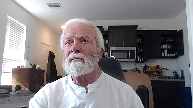 Snapshot of rockpoint69 chatting on 01.19.25 rockpoint69 online show from 01.19.25