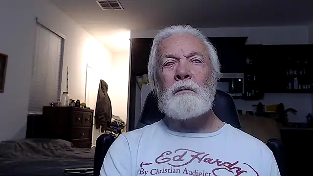 Snapshot of rockpoint69 chatting on 01.22.25 rockpoint69 online show from 01.22.25