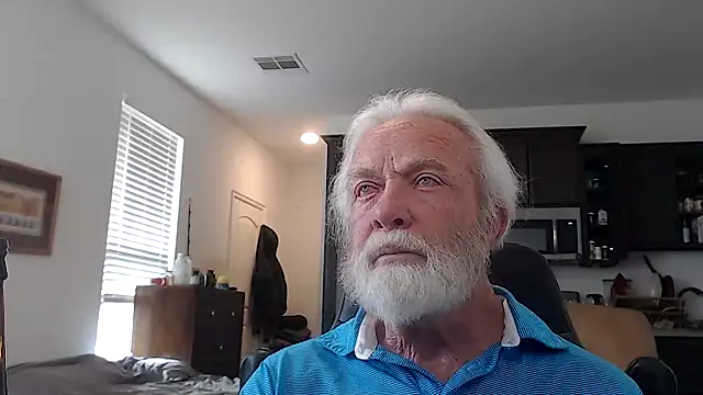 Snapshot of rockpoint69 chatting on 01.26.25 rockpoint69 online show from 01.26.25