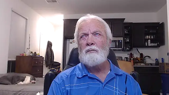 Snapshot of rockpoint69 chatting on 02.02.25 rockpoint69 online show from 02.02.25