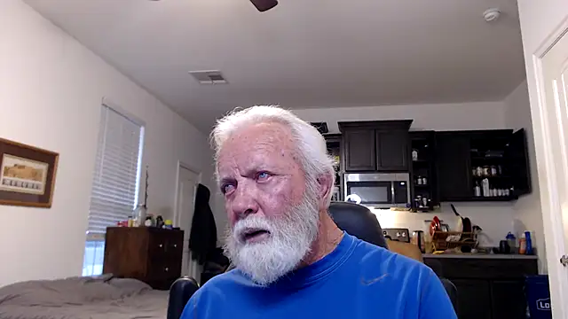 Snapshot of rockpoint69 chatting on 02.10.25 rockpoint69 online show from 02.10.25