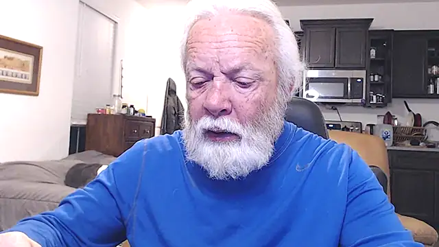 Snapshot of rockpoint69 chatting on 02.14.25 rockpoint69 online show from 02.14.25