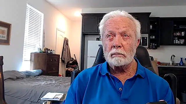 Snapshot of rockpoint69 chatting on 09.24.25 rockpoint69 online show from 09.24.25