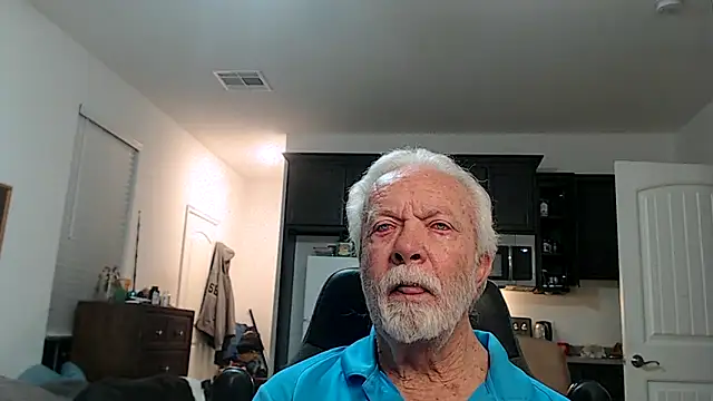 Snapshot of rockpoint69 chatting on 10.19.25 rockpoint69 online show from 10.19.25