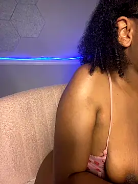 EatSweetMolly online show from 11.09.25