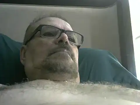 HungHugeMaxMagnummann online show from 12.16.24