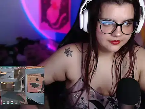 Snapshot of Annee23 chatting on 04.17.26 Annee23 online show from 04.17.26