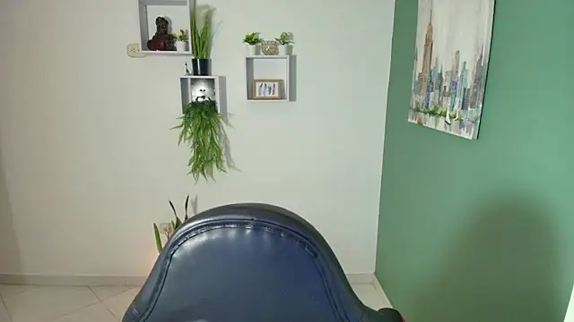 bella 99  online show from 02.14.25