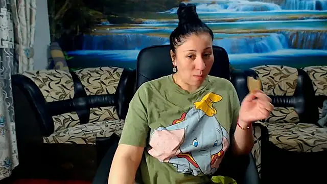 MoistMady online show from 03.01.25