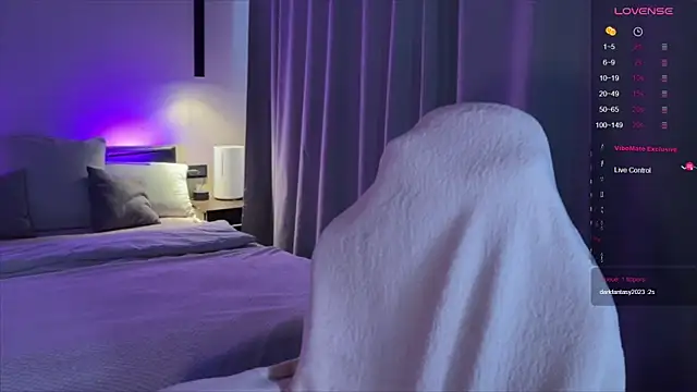 elinanortas online show from 11.28.25