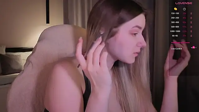 elinanortas online show from 12.16.25