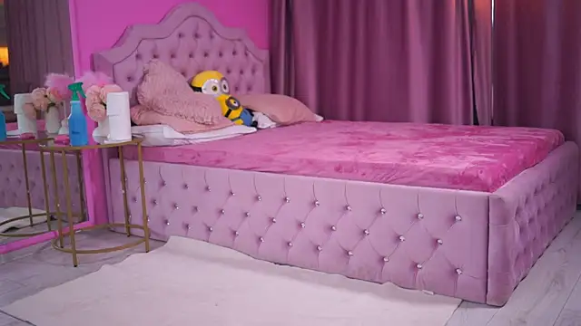 AshleySinn online show from 10.30.25