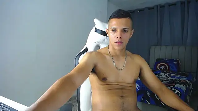 Snapshot of DavidAngell7 chatting on 03.13.25 DavidAngell7 online show from 03.13.25