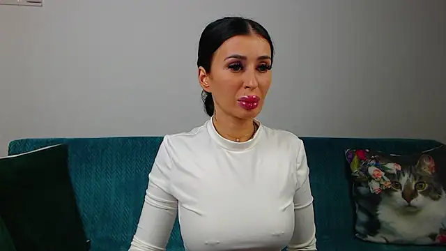 SaraDaisy online show from 11.29.25