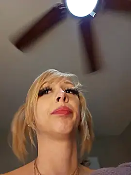 AmethystFoxx online show from 02.13.25