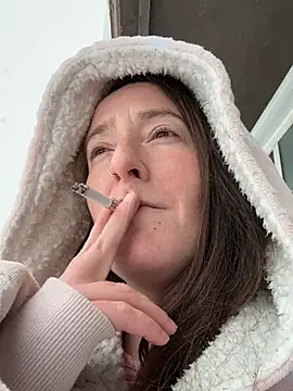 Mini And The Bear online show from 02.19.26