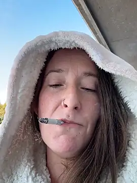 Mini And The Bear online show from 03.02.26