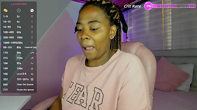 Snapshot of aleja17_xxx chatting on 10.21.25 aleja17 xxx online show from 10.21.25