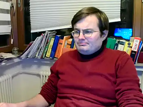 makau1 online show from 01.04.25