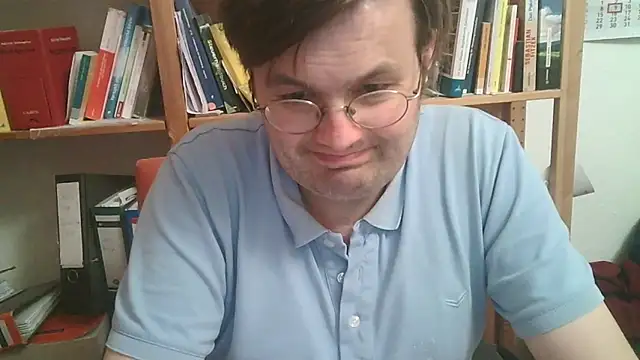 makau1 online show from 04.21.26