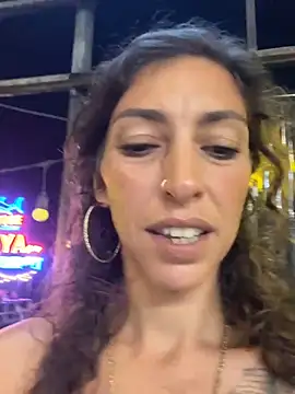 amanilouve online show from 02.23.25