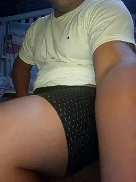 Efrain2090 online show from 12.24.24