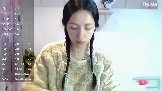 MadisonCambel online show from 12.04.24