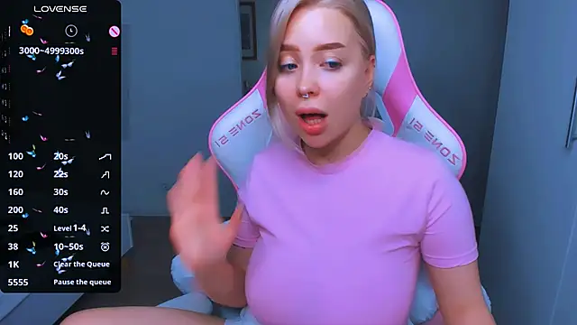 MonaLauu online show from 12.28.24