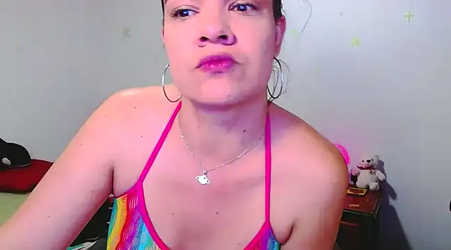 Snapshot of luchiana_hott21 chatting on 01.21.25 luchiana hott21 online show from 01.21.25