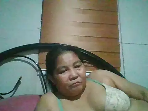 Snapshot of pinay_wild_mature chatting on 11.27.25 pinay wild mature online show from 11.27.25