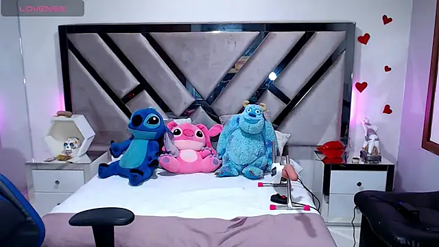 Snapshot of lady_Ary_xx chatting on 01.01.25 lady Ary xx online show from 01.01.25