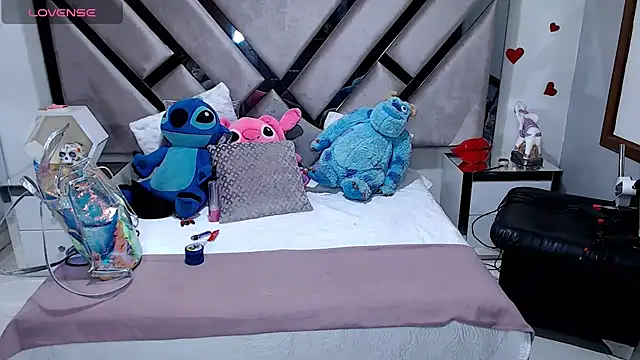 Snapshot of lady_Ary_xx chatting on 01.02.25 lady Ary xx online show from 01.02.25