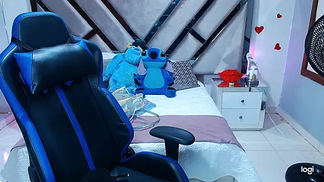 Snapshot of lady_Ary_xx chatting on 01.09.25 lady Ary xx online show from 01.09.25