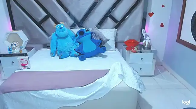 Snapshot of lady_Ary_xx chatting on 01.12.25 lady Ary xx online show from 01.12.25