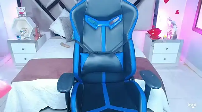 Snapshot of lady_Ary_xx chatting on 01.20.25 lady Ary xx online show from 01.20.25