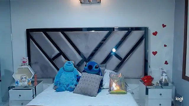 Snapshot of lady_Ary_xx chatting on 01.27.25 lady Ary xx online show from 01.27.25