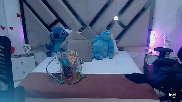 Snapshot of lady_Ary_xx chatting on 02.26.25 lady Ary xx online show from 02.26.25