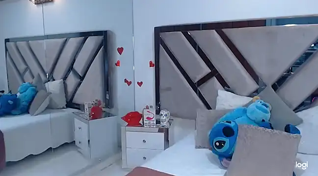 Snapshot of lady_Ary_xx chatting on 02.27.25 lady Ary xx online show from 02.27.25