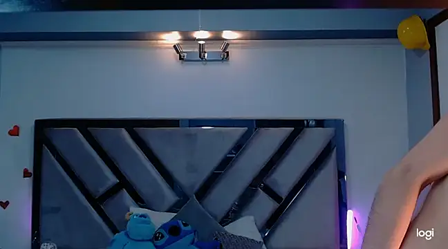 Snapshot of lady_Ary_xx chatting on 02.28.25 lady Ary xx online show from 02.28.25