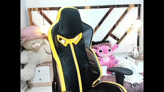 Snapshot of lady_Ary_xx chatting on 09.10.25 lady Ary xx online show from 09.10.25