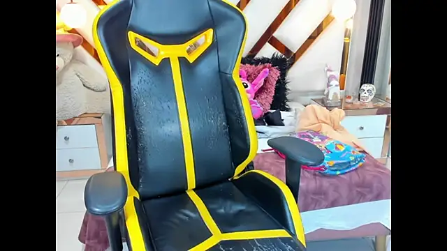 Snapshot of lady_Ary_xx chatting on 09.14.25 lady Ary xx online show from 09.14.25