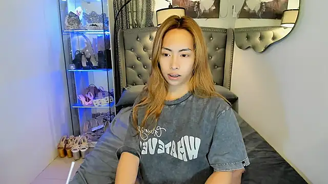 reighnempress online show from 09.18.25