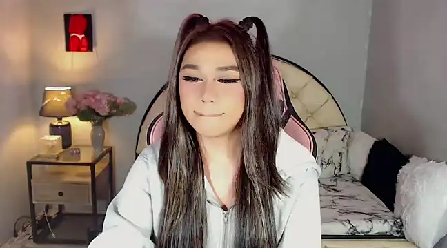 WeezyBabyXoxo online show from 12.17.24