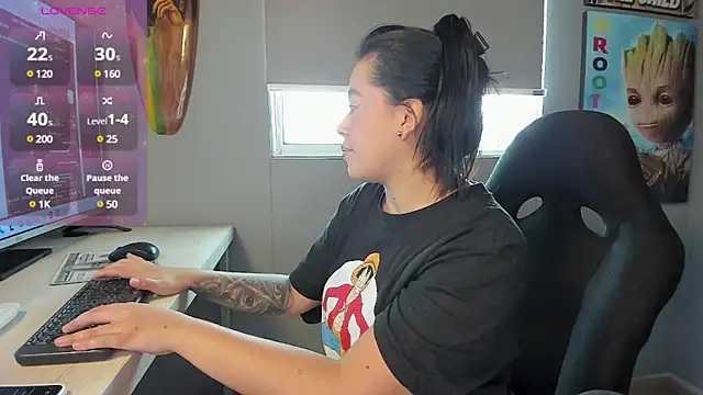 Snapshot of AddisonStone chatting on 03.19.25 AddisonStone online show from 03.19.25